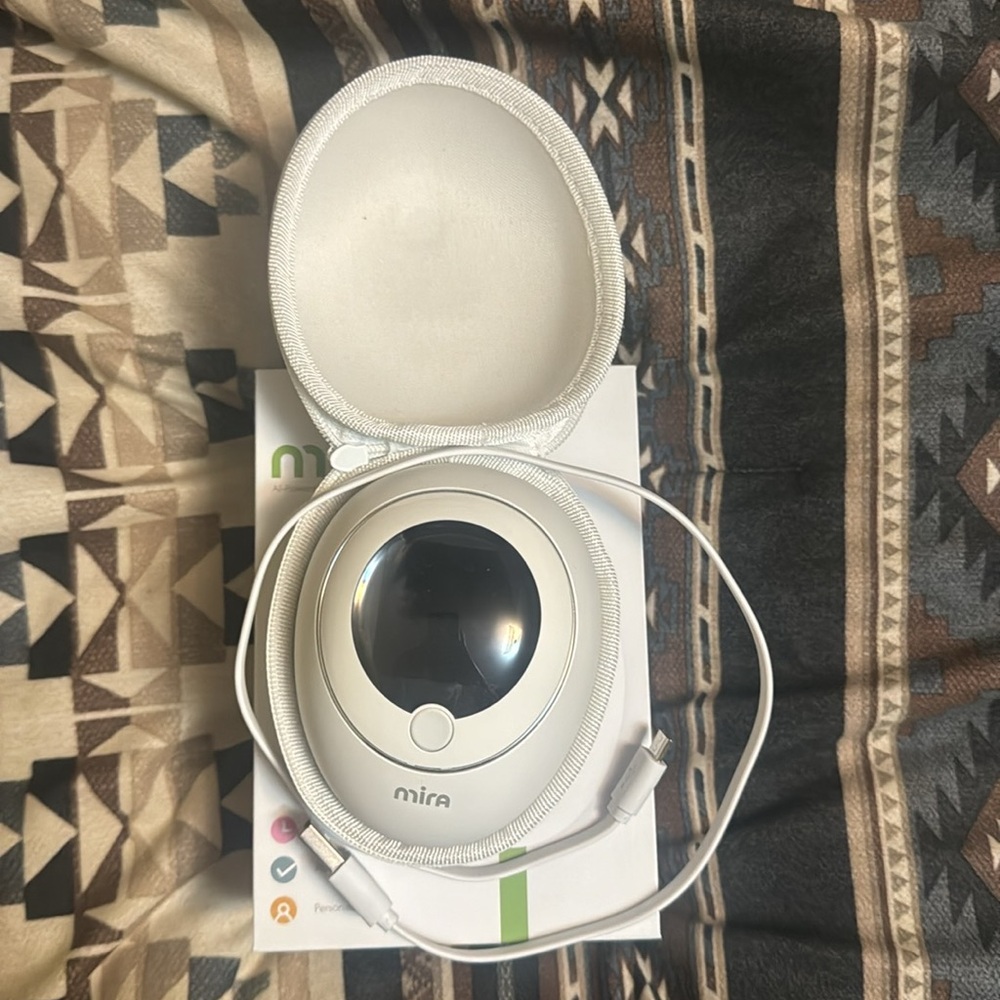 Mira Device White with Case
